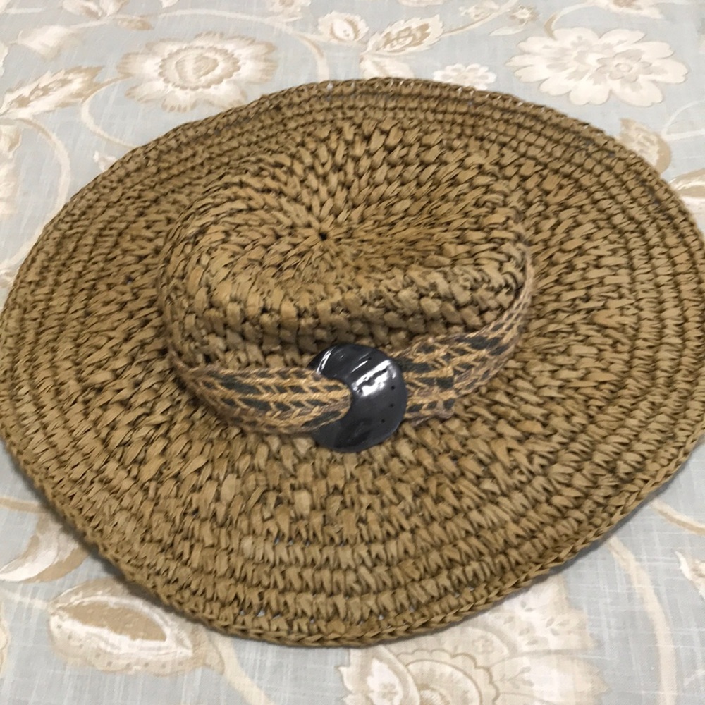 Lucky Brand floppy hat